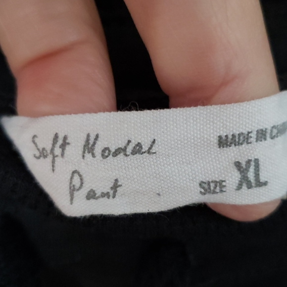 Black drawstring pants XL - Picture 2 of 2